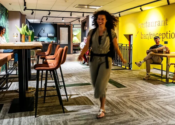 Bud Gett Hostels